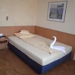 招待所 
